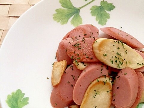 エリンギと魚肉ソーセージの炒めもの✿